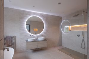 Photo 16- click for photo gallery